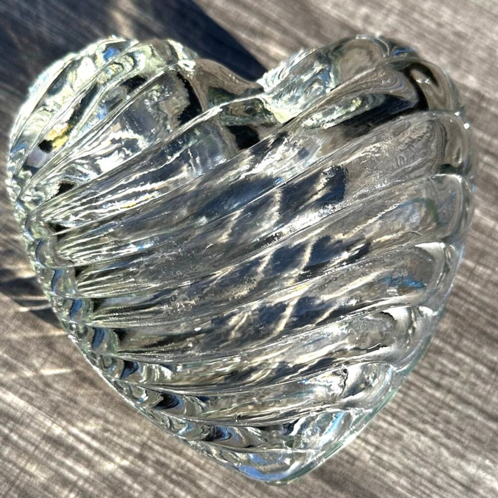 Romantic Glass Swirl Pattern Heart Shaped Jewelry Trinket Dish w/Lid-Excellent